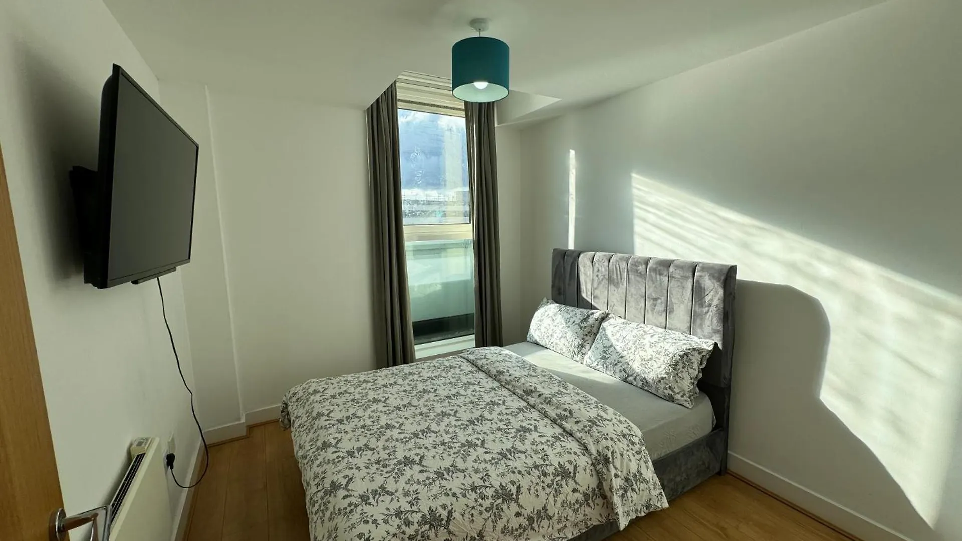 Seaside Serenity Haven Apartment London